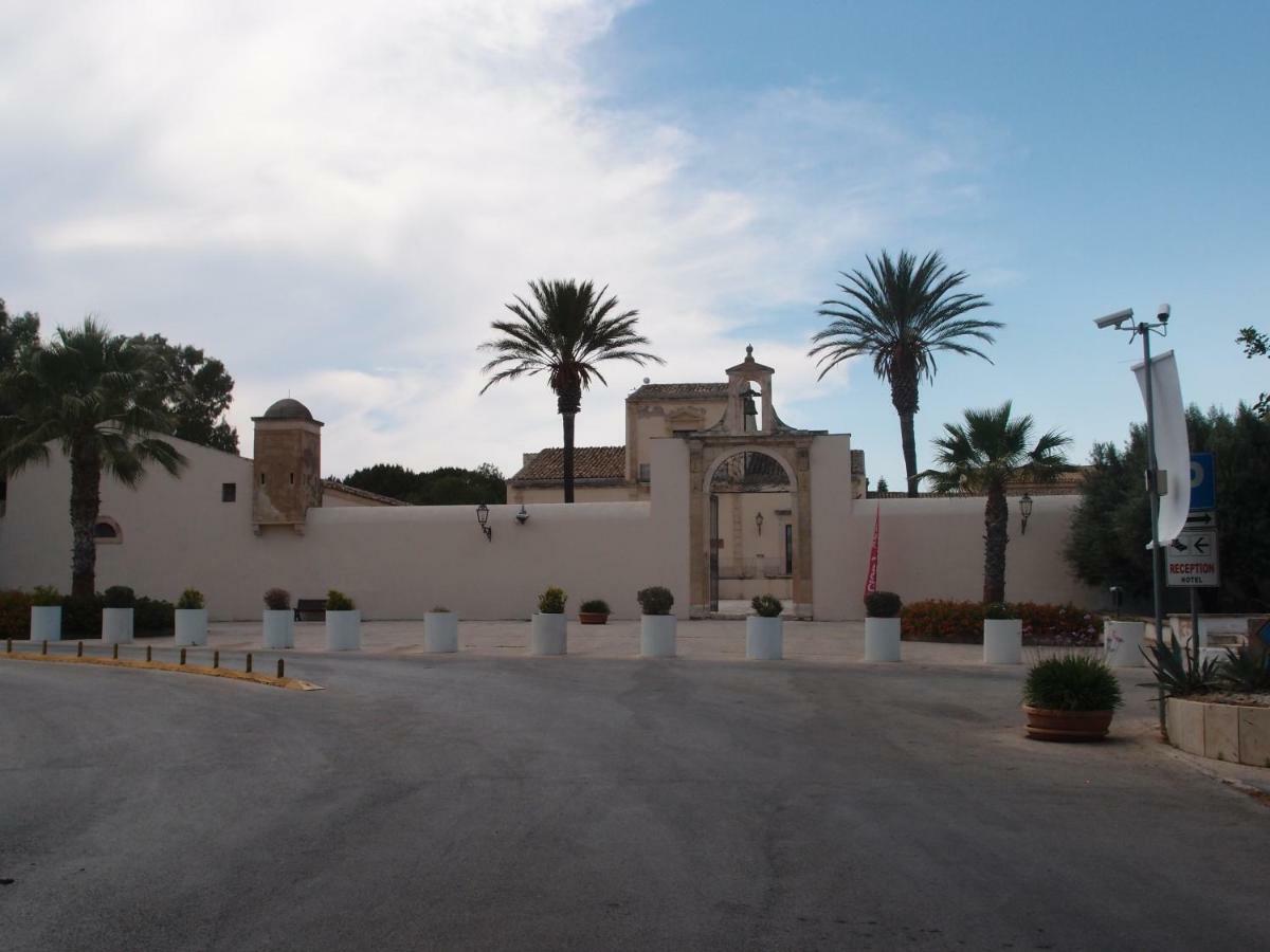 Sulle Tracce Di Montalbano Villa Ragusa Buitenkant foto